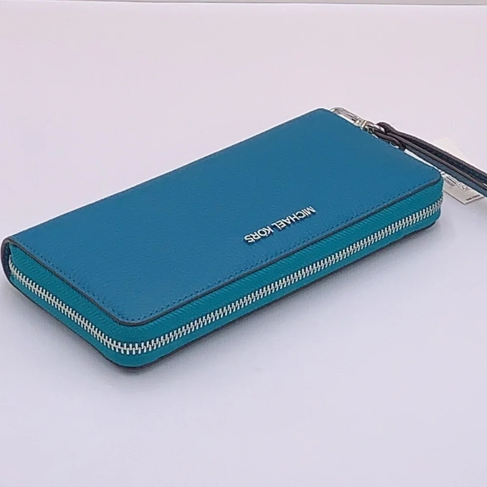 NWT MICHAEL KORS LARGE CONTINENTAL WRISTLET LAGOON COLOR